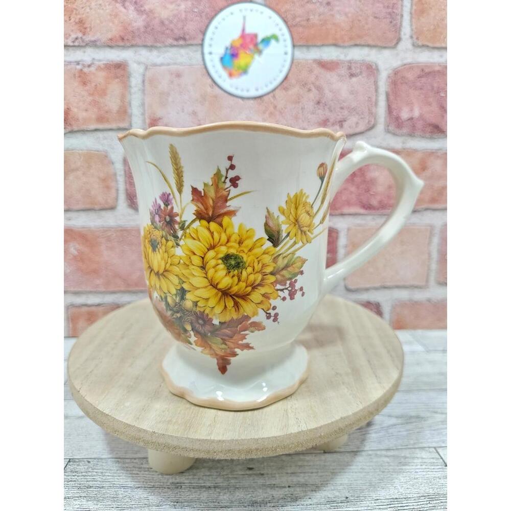 Cracker Barrel Give Thanks Coffee Cup Tea Mug Pedestal Fall Floral Autumn Mums
